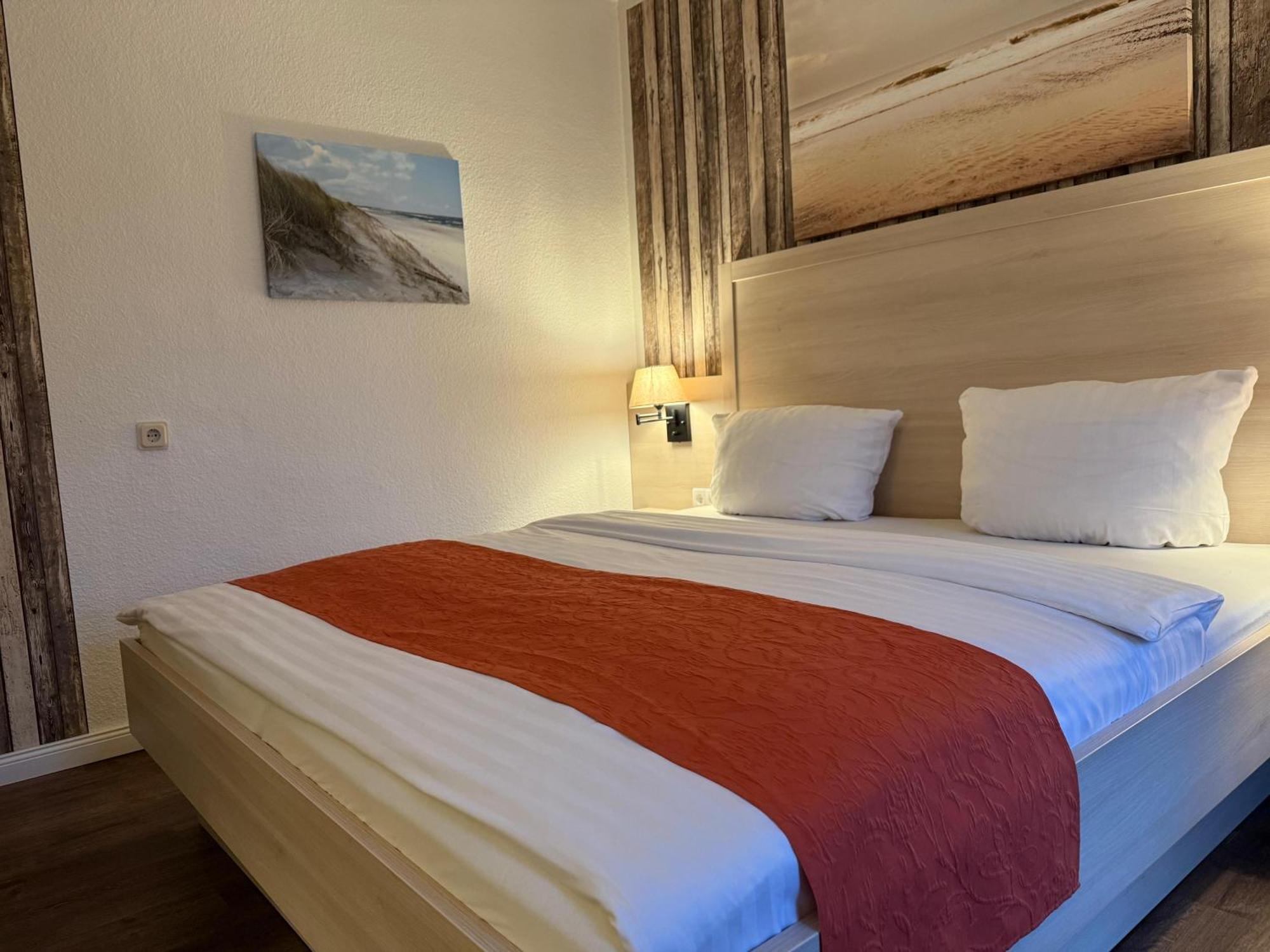 Hotel Up'N Diek Дангаст Экстерьер фото